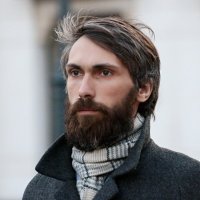 Уличный портрет :: Владимир59 