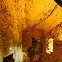 Самая старая часть замка Сюсиньо XIII  век :: Георгий А