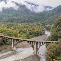 Среди гор. :: Евгений Голубев