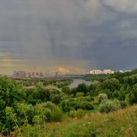 грозовой фронт уже ближе :: Валентина. .