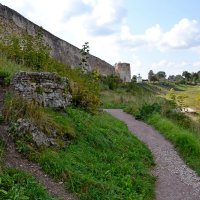 Изборская крепость - главный форпост Средневековой Руси :: Виктор Осипчук Изборская крепость - главный форпост Средневековой Руси :: Виктор Осипчук