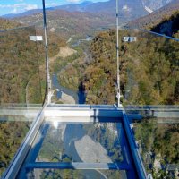 Стеклянный балкон в Скайпарке :: Нина Бутко Стеклянный балкон в Скайпарке :: Нина Бутко