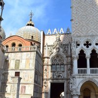 У дворца Дожей и собора Св. Марка :: Ольга 