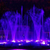 Вечерний фонтан :: Galina Solovova