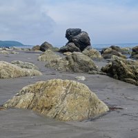 Живописные камни на берегу :: ИРЭН@ .