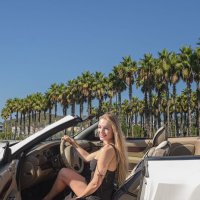 Пальмы. Солнце. Девушка. :: Сергей Романов