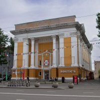 красиво жить не запретишь... :: navalon M