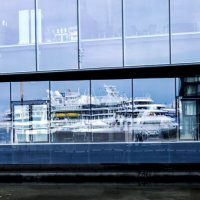 А за ним диковинные страны, И никто не видел этих стран. :: Александр Липовецкий