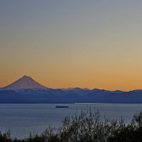 Вечер в Авачинской бухте :: Сергей Швечков