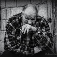 "Годы уходят"© Портрет с авторской выставки "Это всё мое родное..." :: Владимир Макаров