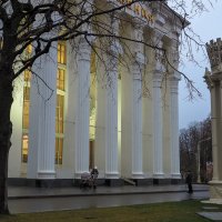 Гдет то на ВДНХ :: юрий поляков