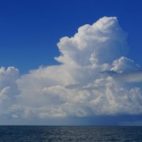 А на небе только и разговоров,что о море... :: Марина Леонидовна