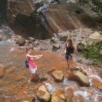 Французские девушки фотографирующиеся на фоне водопада Карбет. :: unix (Илья Утропов) Французские девушки фотографирующиеся на фоне водопада Карбет. :: unix (Илья Утропов)