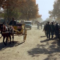 По главной улице :: Сергей Золотавин