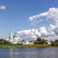 **** :: Алексей Соловьев