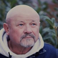 Лысый ка на аватарке. :: Юрий Полторыхин.