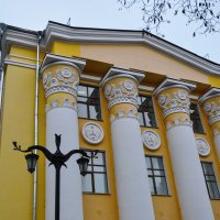 Декор колонн Лесотехнического университета :: Татьяна Машошина