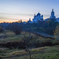 Вечер у монастыря :: Сергей Цветков Вечер у монастыря :: Сергей Цветков