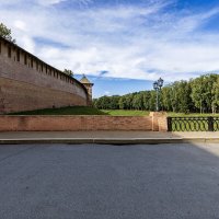 Под древними стенами :: Евгений 