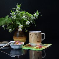 Чай со сладостями. :: Лилия *