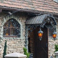 Кузнечное подворье в парке Лога :: Константин Снежин