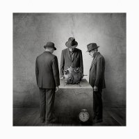 осталось немного подождать :: старик 