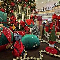 Сказочные персонажи у ёлки. :: Валерия Комова Сказочные персонажи у ёлки. :: Валерия Комова