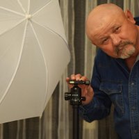 С ушами и лысиной! :: Юрий Полторыхин.