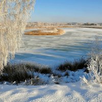 На зимнем озере :: Владимир Зыбин На зимнем озере :: Владимир Зыбин