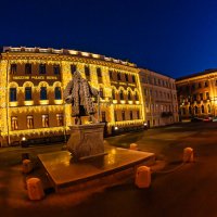 Треззини встречает гостей :: Олег Загорулько