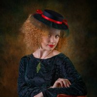 Девушка в шляпе. :: Владимир Крышковец