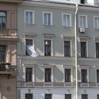 Кто-то вышел :: Владимир Шишкин