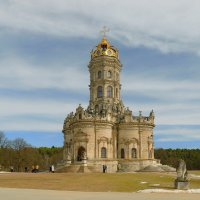 Знаменская церковь в Дубровицах :: Andrey Bragin 