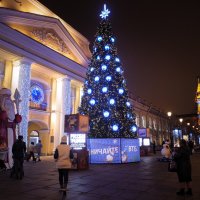 Предновогоднее у Гостиного двора :: Магомед .