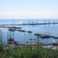 В грузовом порту Корсакова :: ИРЭН@ . В грузовом порту Корсакова :: ИРЭН@ .