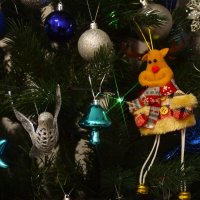 Олень, ну новогодний! :: Юрий Полторыхин.