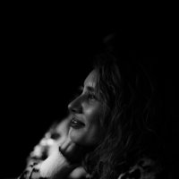 В сумраке зала. :: Михаил Соколов