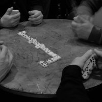 Игра в домино :: Сергей Матвеенко