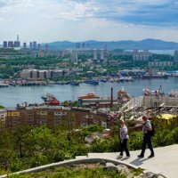 Вид с нагорного парка г. Владивосток 2025 :: Alexandr Khizhniak