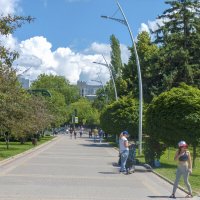 Лето в парке Гагарина :: Валентин Семчишин