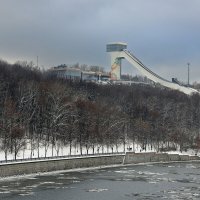 Воробьевы горы :: skijumper Иванов