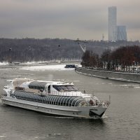 Москва река :: skijumper Иванов