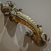 Дверная ручка в виде дракона. Начало ХХ в. :: Наталья Rosenwasser