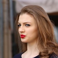 Уличный портрет :: Владимир59 