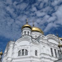 Крестовоздвиженский собор :: Лариса С.