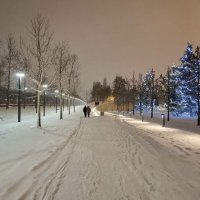 Вечер обнимает за плечи..как близкий человек. :: Екатерина Леш