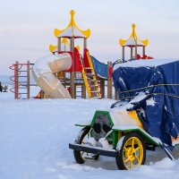 Детская площадка... :: Влад Никишин