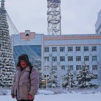 Январь...У елки нефтяников! :: Владимир 