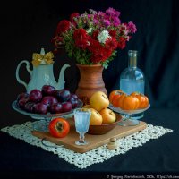 Сливы, яблоки, хурма. :: Serj Korinkevich