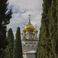 Храм архангела Михаила г.Алупка :: Елена Агеева